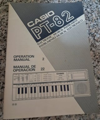 Teclado Casio PT-82 con cartucho ROM