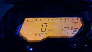 Benelli BN125 Negra y Roja