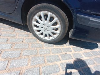 Peugeot 607 2003