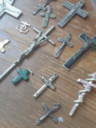 Lote de cruces religiosas