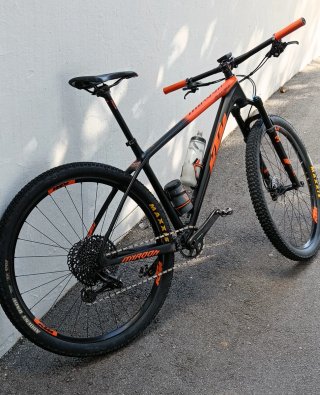 Bicicleta mtb KTM myroom máster Carbono