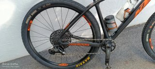 Bicicleta mtb KTM myroom máster Carbono