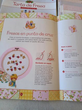 Tarta de Fresa Fascículos y Postales