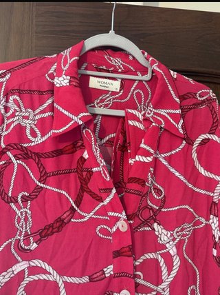 Vestido fucsia con nudos marineros