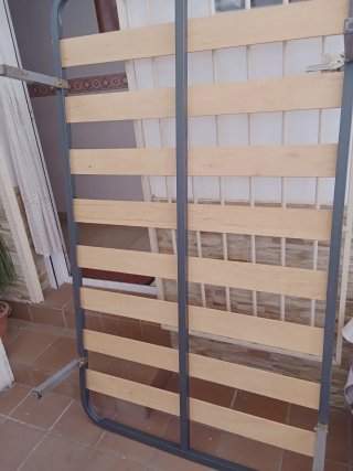 Somier 1.05x1.80 con patas