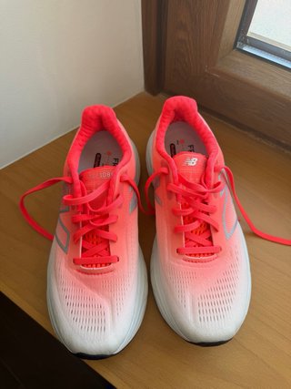 New Balance FreshFoam 1080 v14 Rosa/Blanco