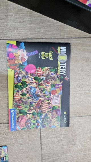 Puzzle Clementoni Mistery 300 piezas.