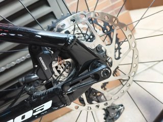 Bicicleta all mountain e-MTB