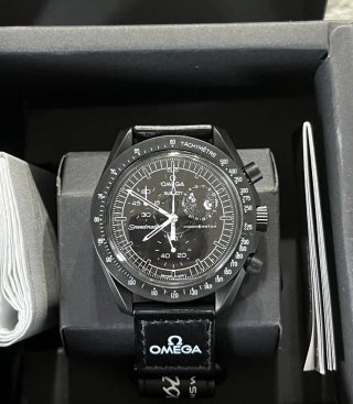 Omega x Swatch Mission to Moonphase Snoopy