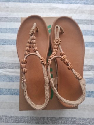Sandalias Senda Beige/Marrón Talla 40 con Abalorio