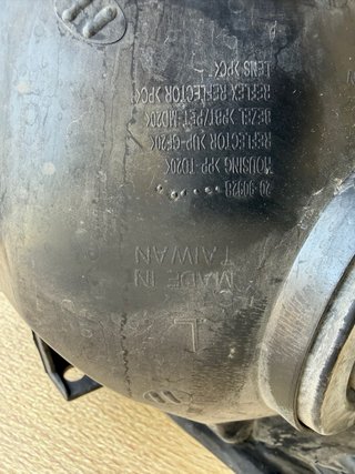 Faro delantero izquierdo Toyota Prius