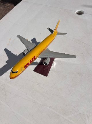 Maqueta Avión DHL