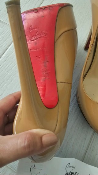 Zapatos Christian Louboutin Beige Tacon Alto
