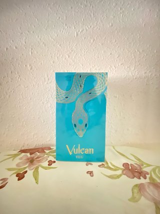 Perfume Vulcan Feu Azul y Dorado