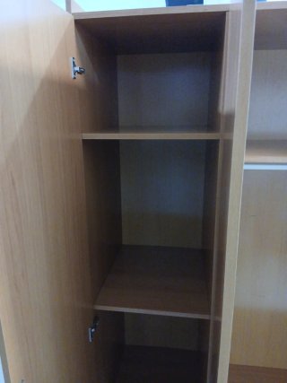 Armadio 3 Ante + 2 Cassetti in Legno