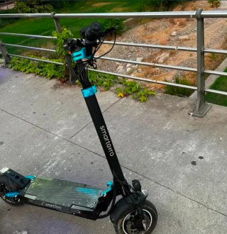 Smartgyro Rockway DGT deslimitado a mando Patinete