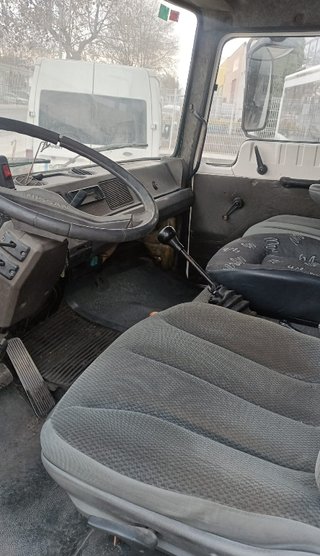 NISSAN EBRO M130 AÑO 1990