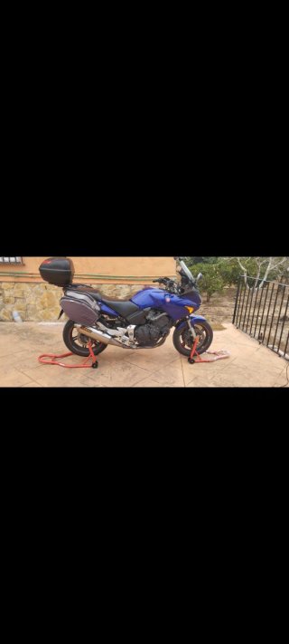 Honda CBF 600 Naked