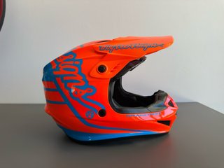 Capacete Troy Lee Designs GP Volt Laranja/Azul