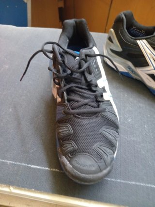 Zapatillas Asics Talla 47 Negras y Azules