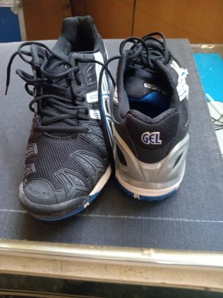 Zapatillas Asics Talla 47 Negras y Azules