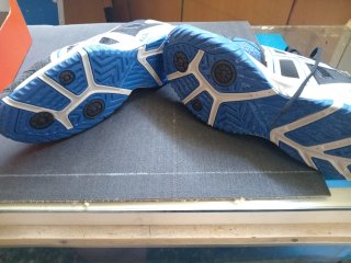 Zapatillas Asics Talla 47 Negras y Azules