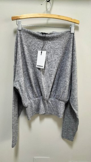 Jersey Bershka gris talla M nuevo