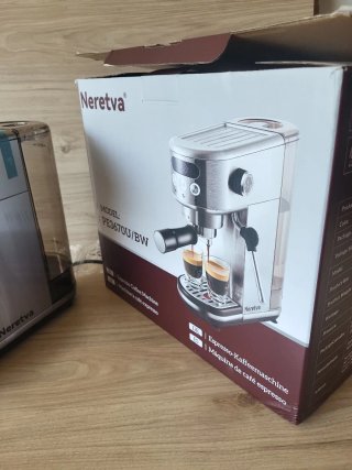 Cafetera Espresso Neretva 20 Bares 1350W