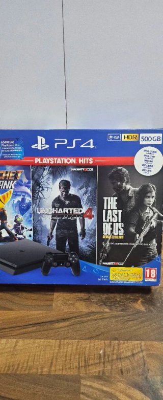 Consola PS4 500GB + 2 Juegos