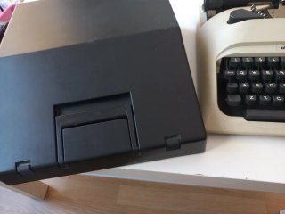 Máquina de escribir Olivetti Lettera 10