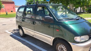 Nissan Serena 1998