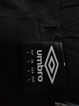 Pantalones cortos deportivos Umbro negros