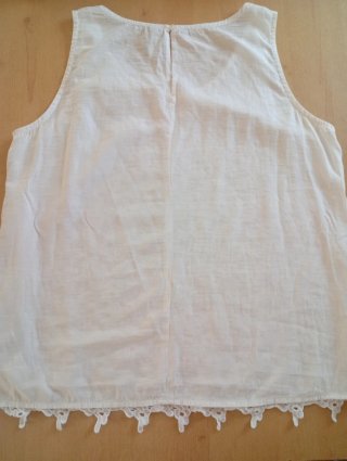 Top tirantes encaje blanco Stradivarius