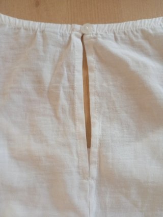 Top tirantes encaje blanco Stradivarius