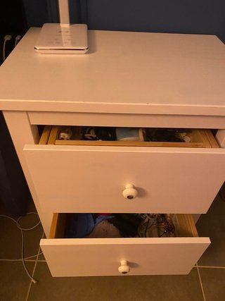 Mesita de noche Ikea madera blanca