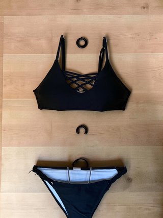 Bikini negro trenzado