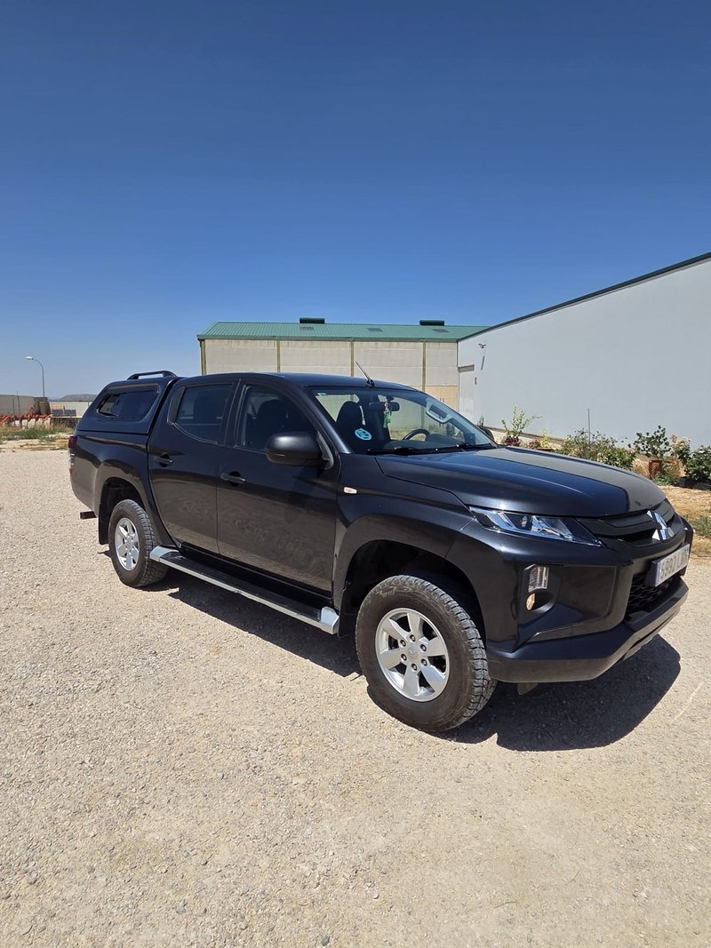 Mitsubishi L 200 2021 - foto 1