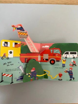 2-6 años. La ciudad animada POP UP