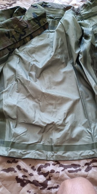 Traje de tormenta XL verdepixelado