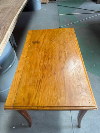 Mesa auxiliar vintage madera principios XX