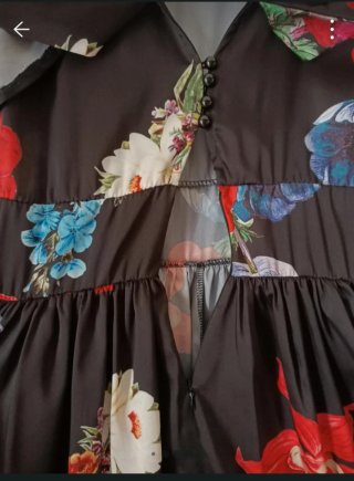 Vestito floreale nero