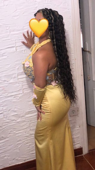 Vestido de fiesta amarillo con flores como nuevo