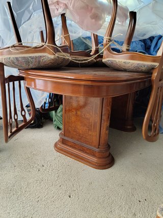 Mesa comedor ovalada y 8 sillas