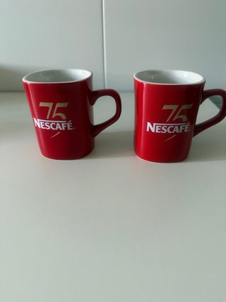 Taza Nescafé 75 Aniversario Roja