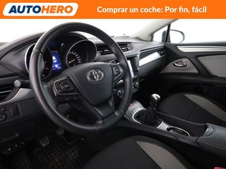 Toyota Avensis 2.0 D-4D Advance