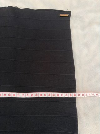 Falda tubo Guess negra reductora XS, S