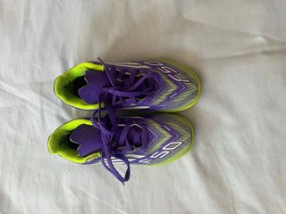 Botas de fútbol Adidas F50 Talla 31 multitacos
