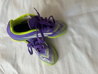 Botas de fútbol Adidas F50 Talla 31 multitacos
