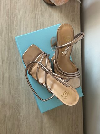 Zapatos de tacón Alma Blue talla 36 dorados
