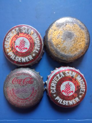 Lote 3 Chapas Cerveza San Miguel y Coca Cola